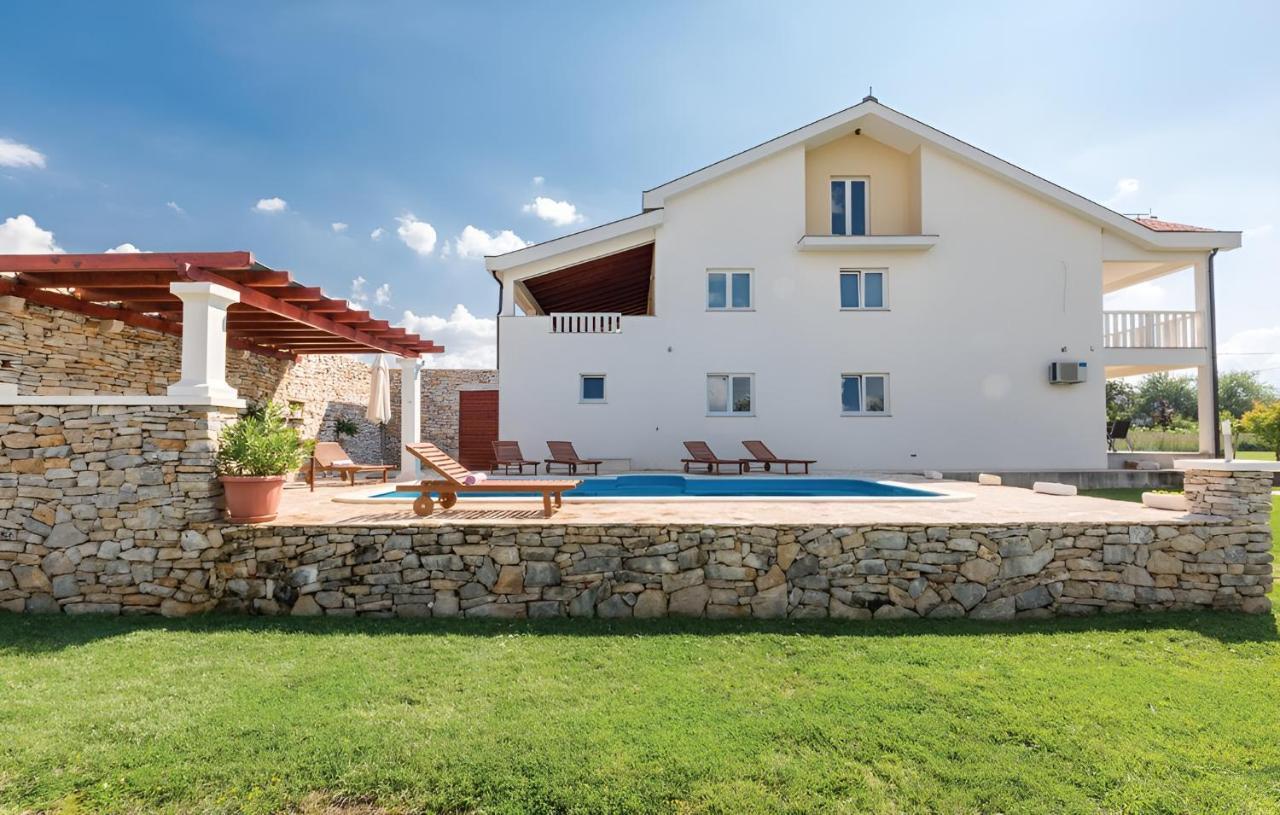 Villa Ivy With Perfect Privacy, Pool, Sauna And Jacuzzi Opanci Bagian luar foto